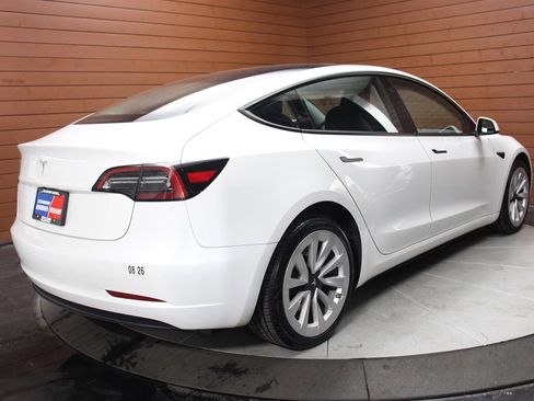Used 2023 Tesla Model 3 Standard Range image 6