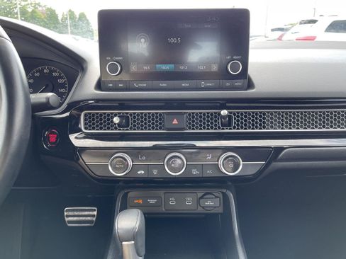 Used 2025 Honda Civic Sport image 8