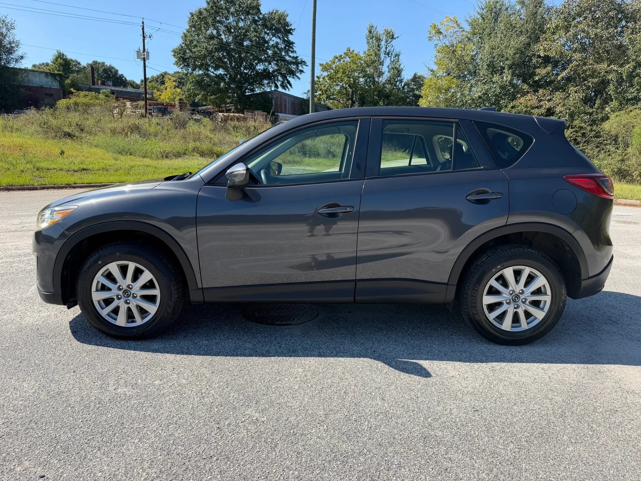 Used 2015 MAZDA CX-5 Sport w/ Bluetooth Audio Package FWD image 2