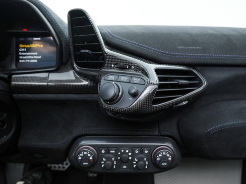 Certified 2015 Ferrari 458 Speciale A image 40