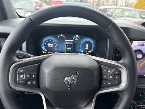 New 2025 Ford Bronco Badlands image 11