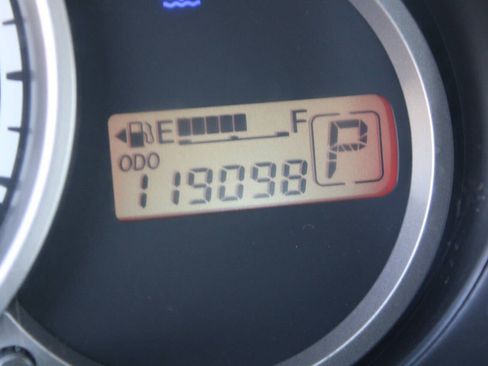 Used 2014 MAZDA MAZDA2 Sport image 16