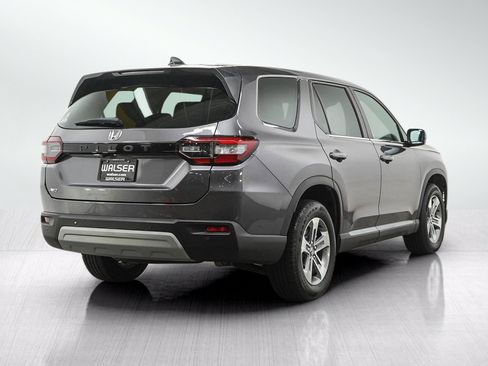 Used 2025 Honda Pilot EX-L image 5