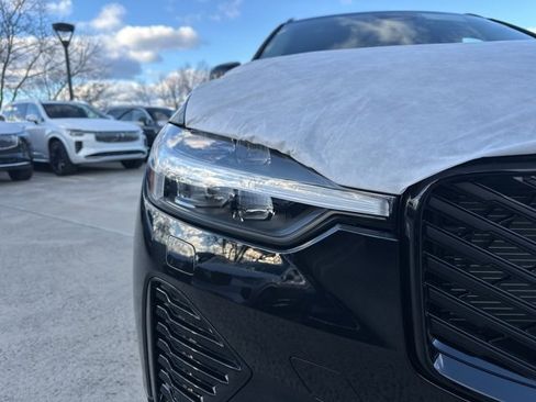 New 2026 Volvo XC60 B5 Plus w/ Protection Package Premier image 10