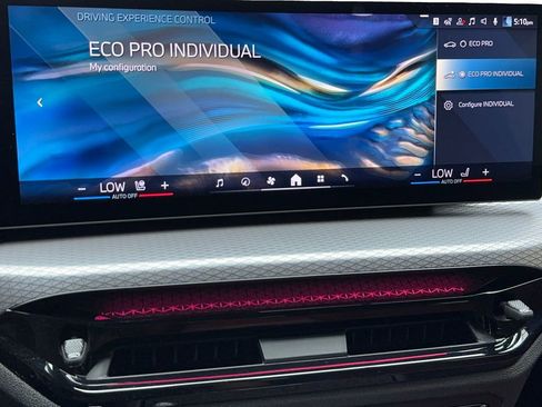 Used 2025 BMW i4 eDrive40 image 26