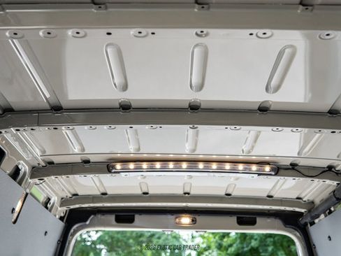 Used 2023 Mercedes-Benz Sprinter 2500 image 86