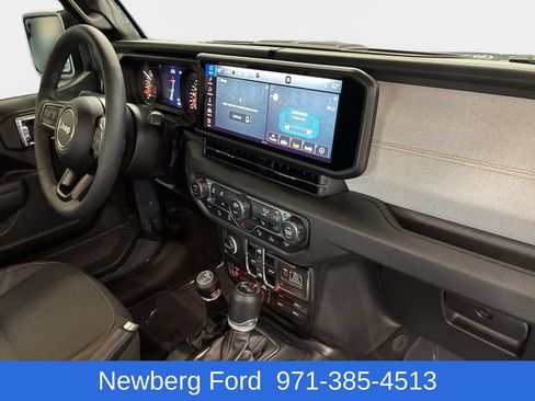 Used 2026 Jeep Wrangler Unlimited Sport AWD/4WD image 25
