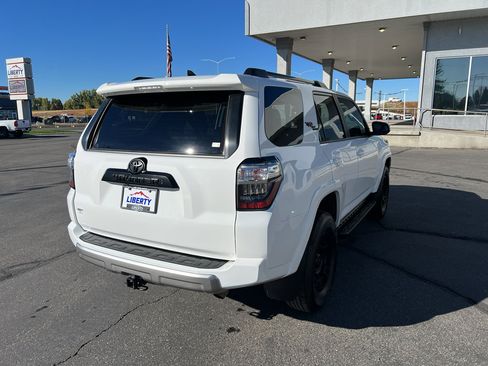 Used 2023 Toyota 4Runner TRD Off-Road Premium image 7