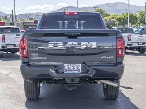 Used 2026 RAM 2500 Laramie AWD/4WD image 4