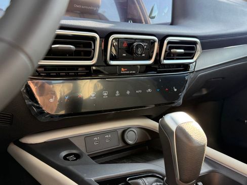 New 2026 Nissan Sentra SL w/ Floor Mat Package FWD image 27