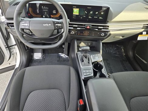 New 2026 Kia Sportage LX image 25