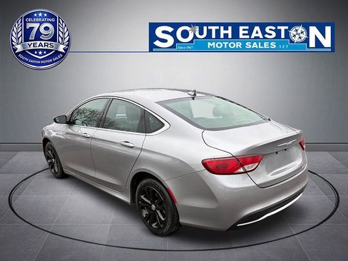 Used 2016 Chrysler 200 Limited Platinum image 5