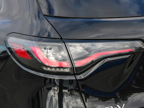 Certified 2025 Honda HR-V Sport image 9