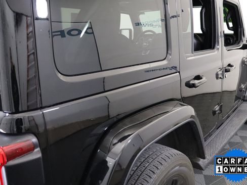 Used 2022 Jeep Wrangler Unlimited Sahara image 7