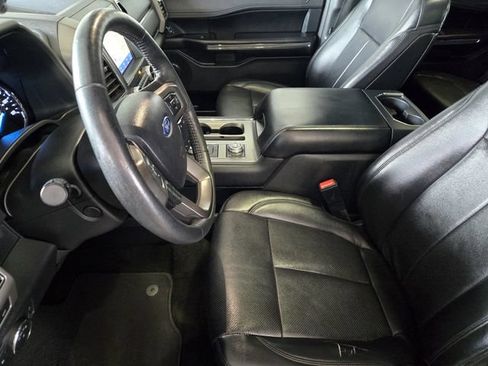 Used 2020 Ford Expedition XLT w/ Equipment Group 202A AWD/4WD image 16