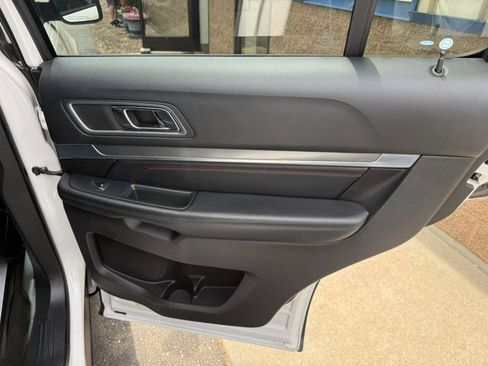 Used 2017 Ford Explorer Sport AWD/4WD image 31