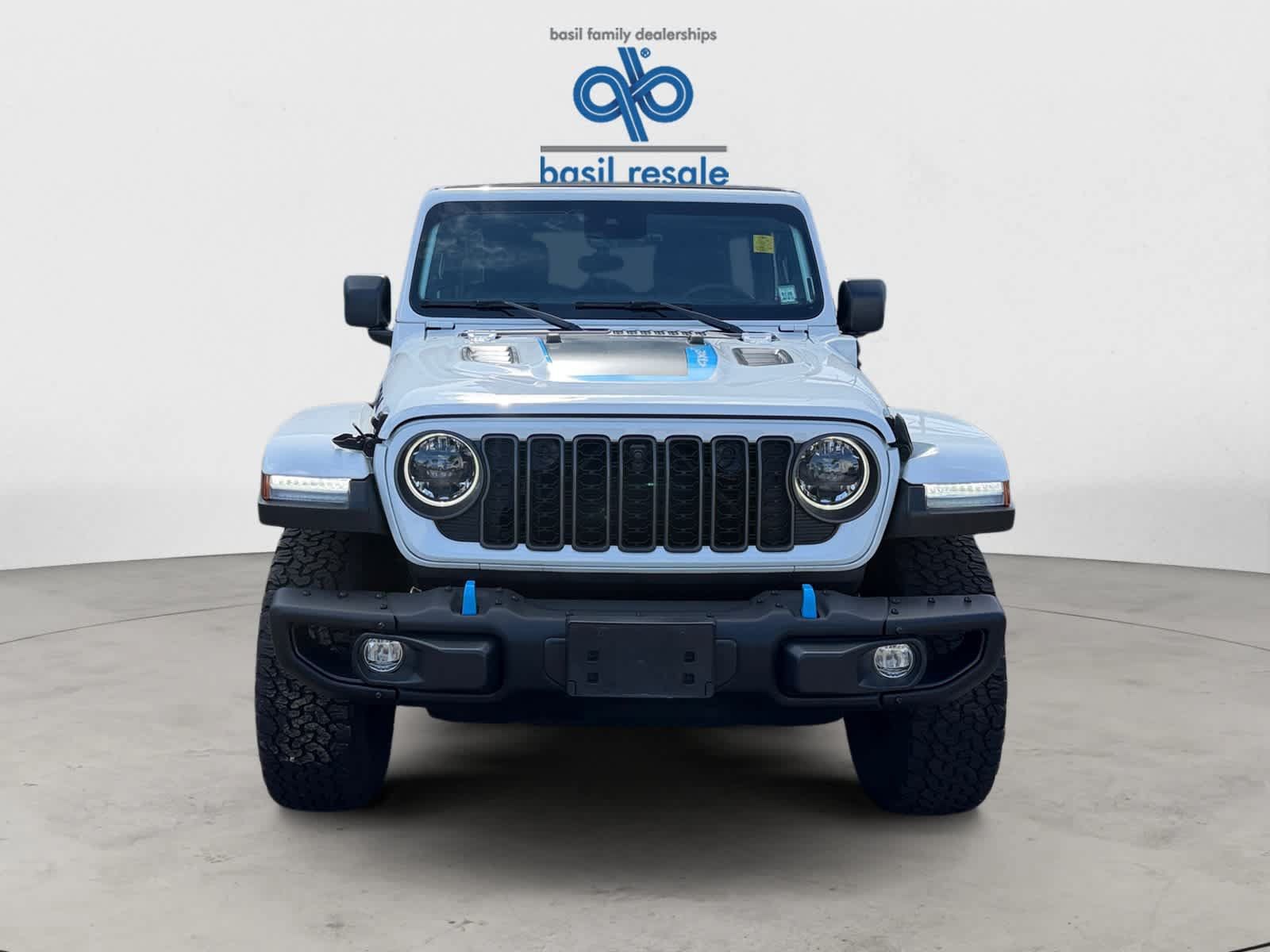 Used 2024 Jeep Wrangler Unlimited Rubicon 4xe AWD/4WD image 9