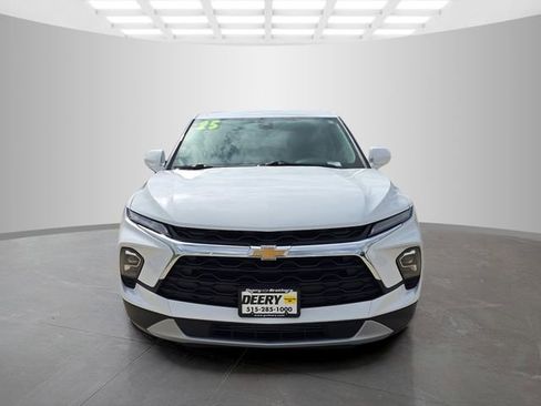 Used 2025 Chevrolet Blazer LT AWD/4WD image 3
