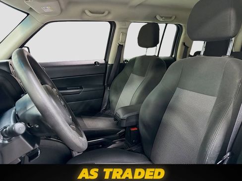 Used 2016 Jeep Patriot Sport w/ Power Value Group FWD image 19