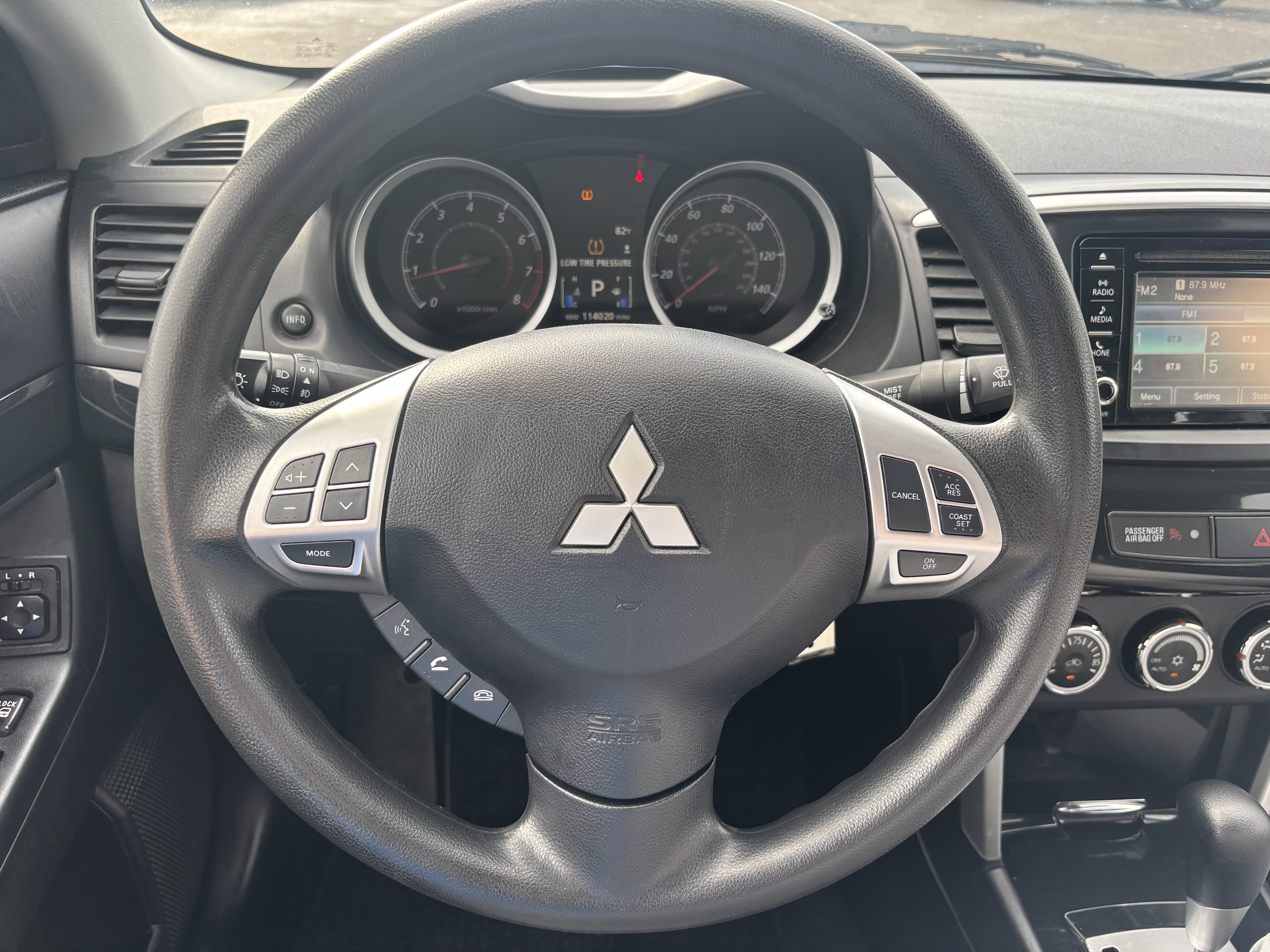 Used 2017 Mitsubishi Lancer ES FWD image 17