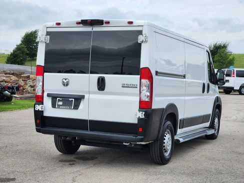 Used 2025 RAM ProMaster 2500 w/ U-Haul Equipment Group FWD image 5