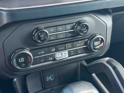 Used 2023 Ford Bronco Outer Banks AWD/4WD image 33
