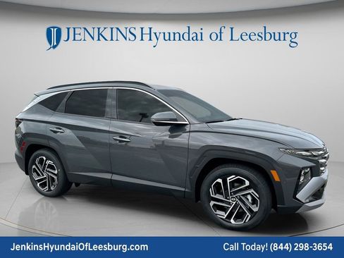 New 2026 Hyundai Tucson Limited FWD image 2