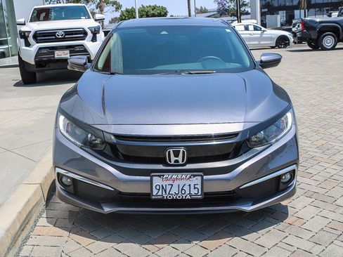 Used 2021 Honda Civic EX image 2