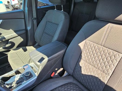 Used 2022 Chevrolet Blazer LT image 12