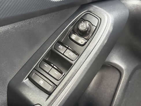Used 2024 Subaru Crosstrek 2.0i Premium image 18