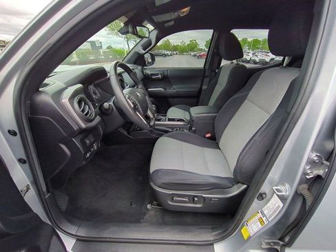 Certified 2021 Toyota Tacoma TRD Sport AWD/4WD image 9