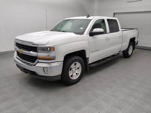 Used 2017 Chevrolet Silverado 1500 LT w/ Trailering Package AWD/4WD image 2