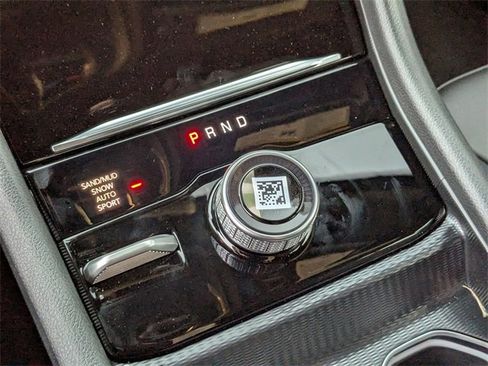 New 2025 Jeep Grand Cherokee L Limited image 24