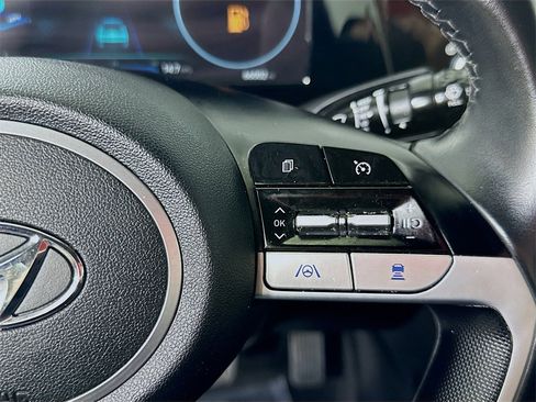 Used 2021 Hyundai Elantra SEL w/ Convenience Package image 23