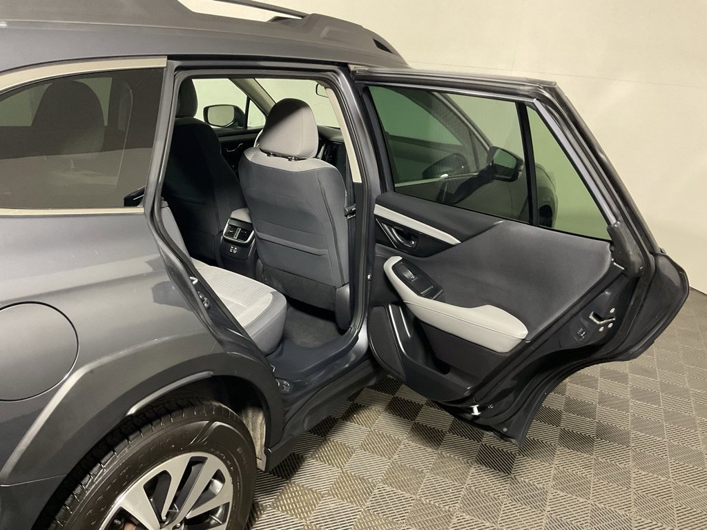 Used 2023 Subaru Outback Premium AWD/4WD image 33