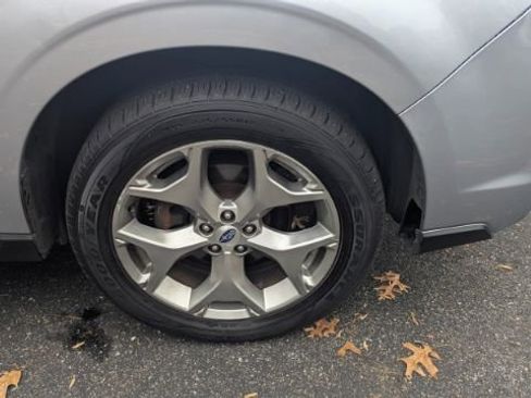 Used 2017 Subaru Forester 2.5i Touring image 11