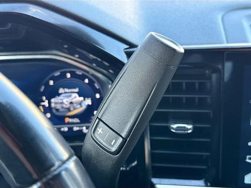 Used 2024 Chevrolet Silverado 3500 LT image 14