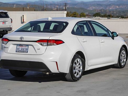 Certified 2023 Toyota Corolla LE image 6