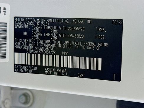 Certified 2025 Toyota Grand Highlander AWD Hybrid image 39
