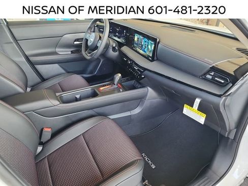 New 2026 Nissan Kicks SR w/ Cold Weather Package FWD image 12