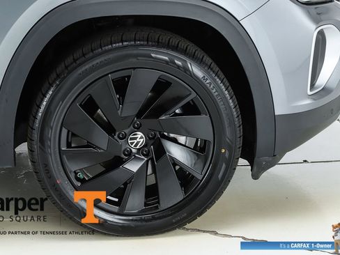 Used 2024 Volkswagen Atlas SE FWD image 14