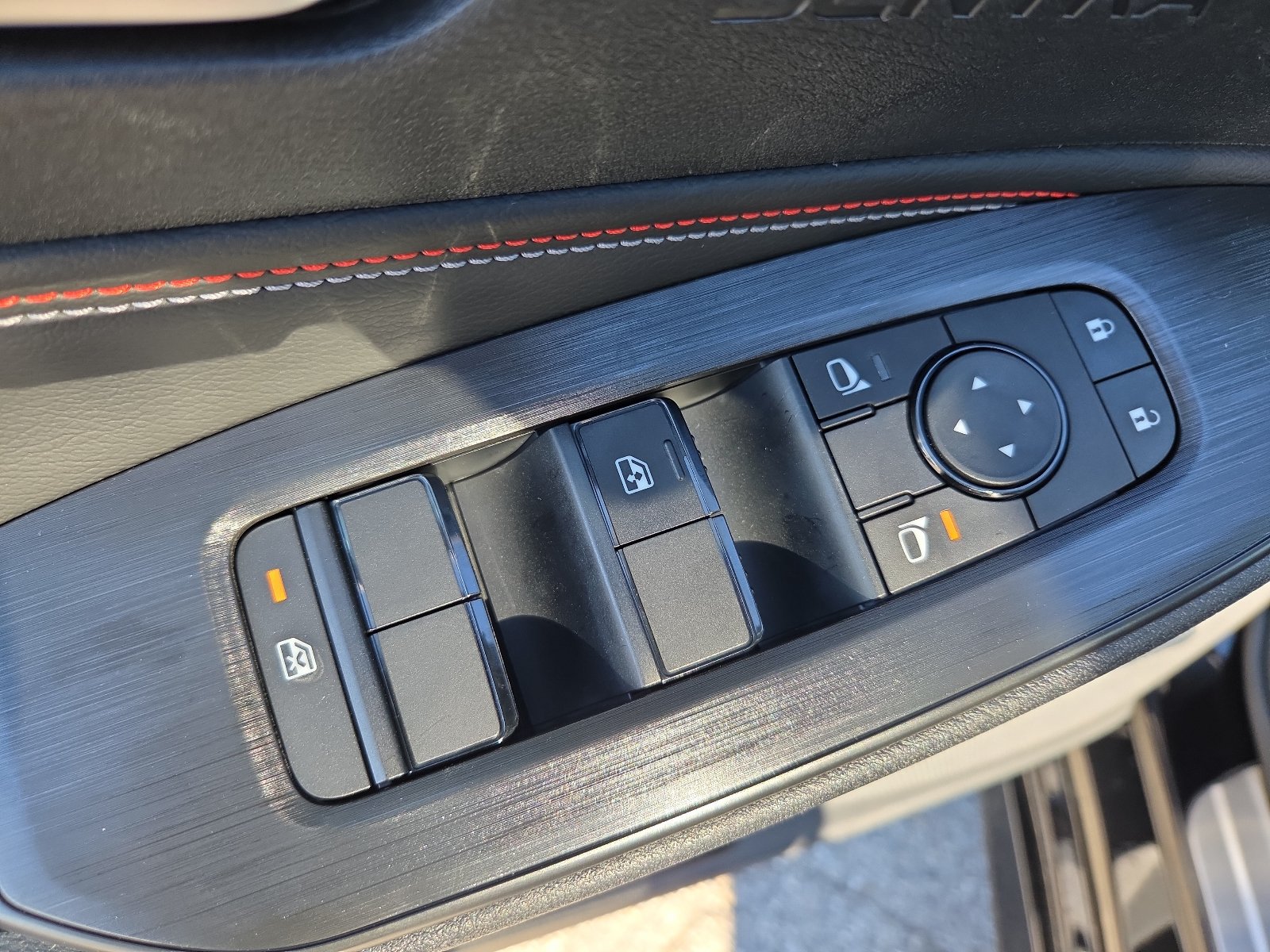 New 2026 Nissan Sentra SR w/ SR Premium Package FWD image 15