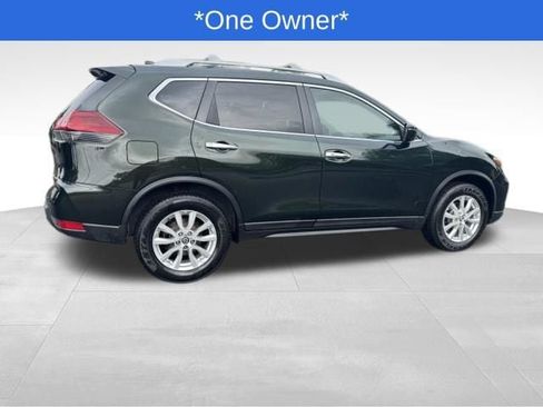 Used 2018 Nissan Rogue SV w/ Sun & Sound Touring Package AWD/4WD image 3