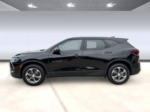 Certified 2023 Chevrolet Blazer LT w/ Driver Confidence Package FWD image 2