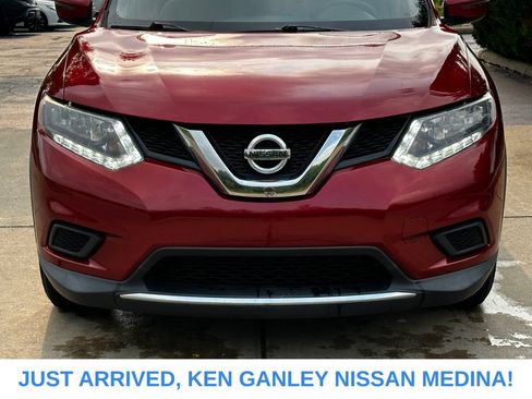 Used 2016 Nissan Rogue SV AWD/4WD image 8