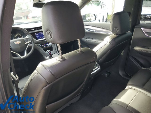 Used 2022 Cadillac XT6 Luxury FWD image 15