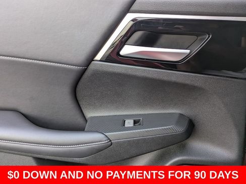 Used 2025 Mitsubishi Outlander SE AWD/4WD image 26