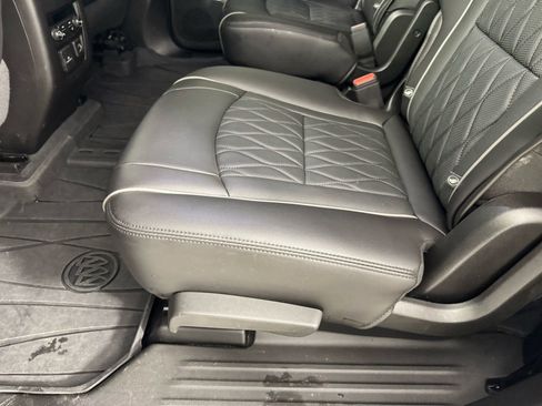 Used 2023 Buick Enclave Avenir w/ Avenir Technology Package image 26