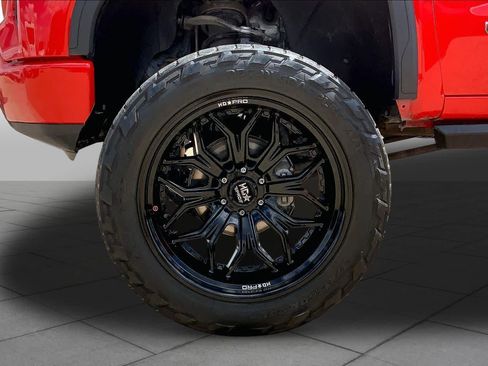 Used 2020 GMC Sierra 1500 Elevation w/ Elevation Value Package AWD/4WD image 10