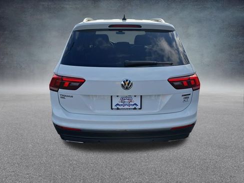 Used 2021 Volkswagen Tiguan SEL image 6